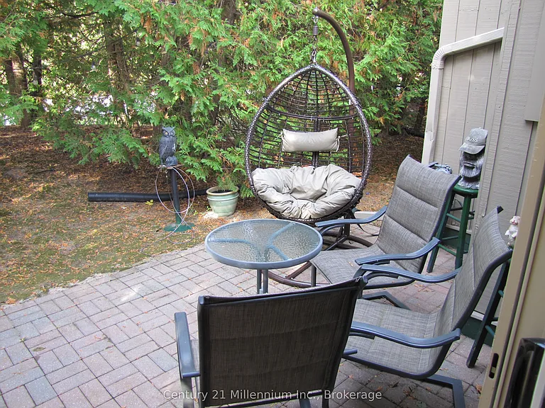 11 Harbour St W #341 — Photo 8