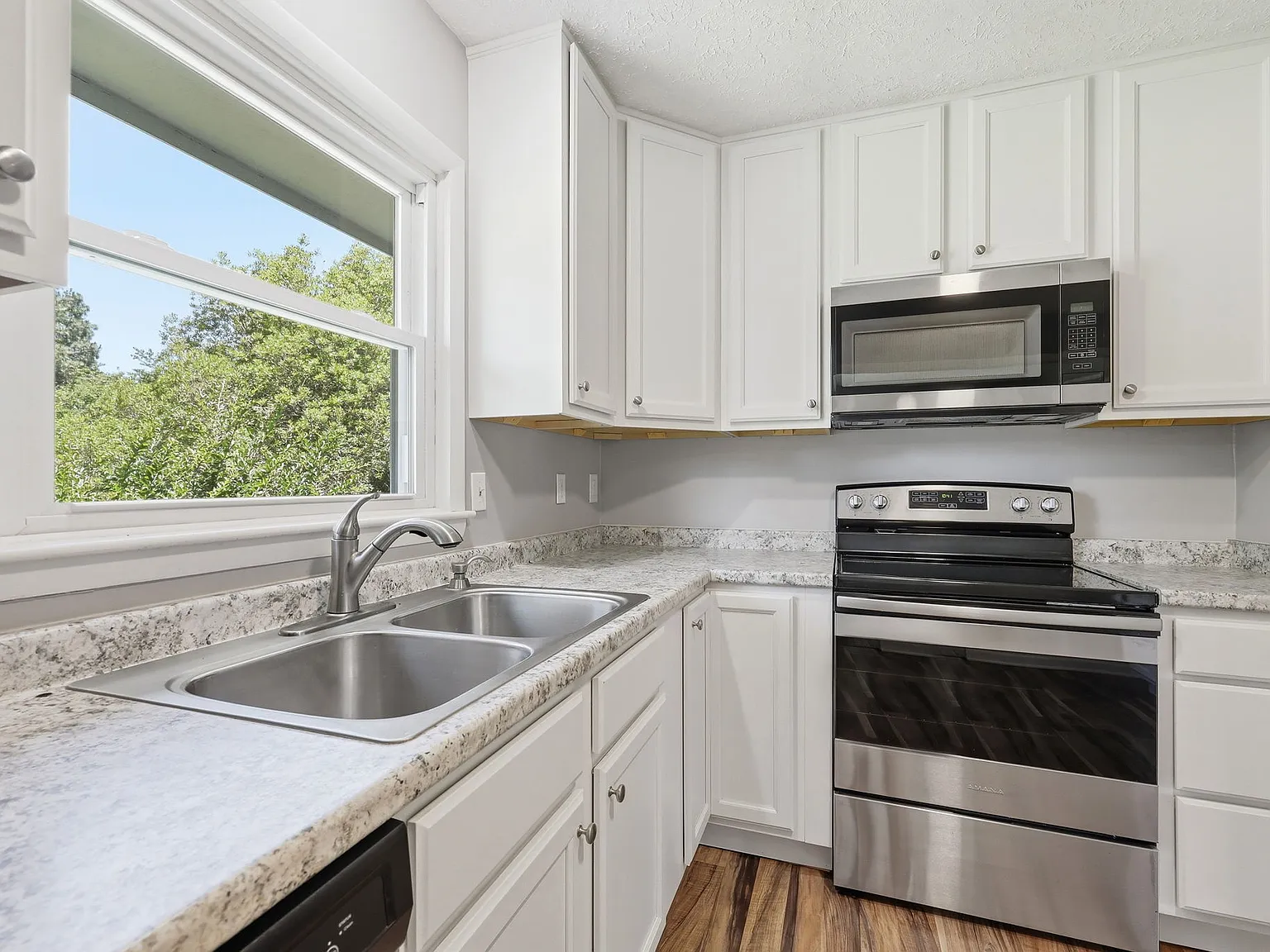 5914 Ormskirk Drive - 1 — Photo 4