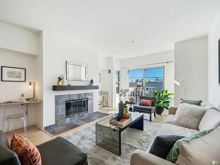 600 Chestnut St #409 — Photo 24