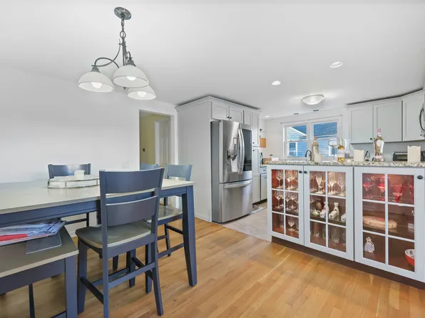 105 Valley Road, Westport, CT 06880