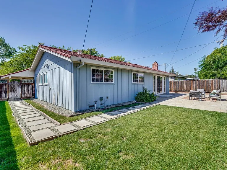 1755 Ravizza Ave — Photo 13