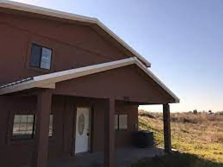 1933 N Cynthia Dr — Photo 5