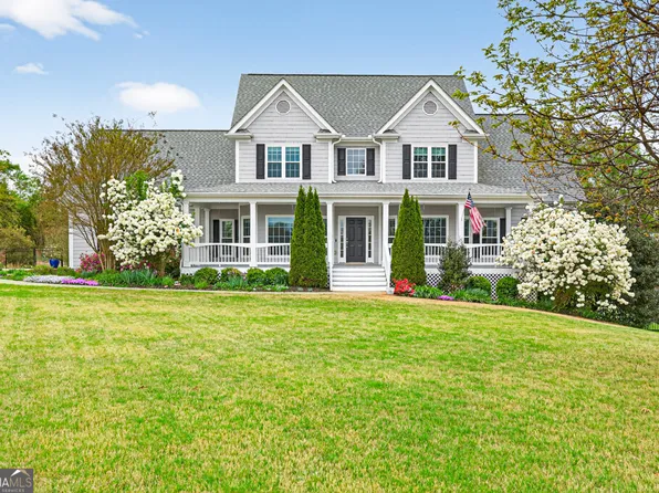 81 Emma Cir, Hoschton, GA 30548