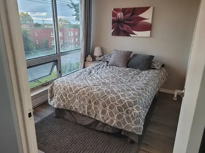1 bed, 1.0 bath, $1,595 — Photo 2
