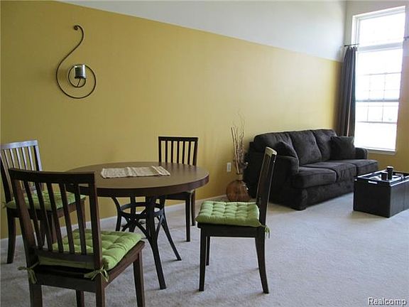 5th image of 23428 Clarewood St