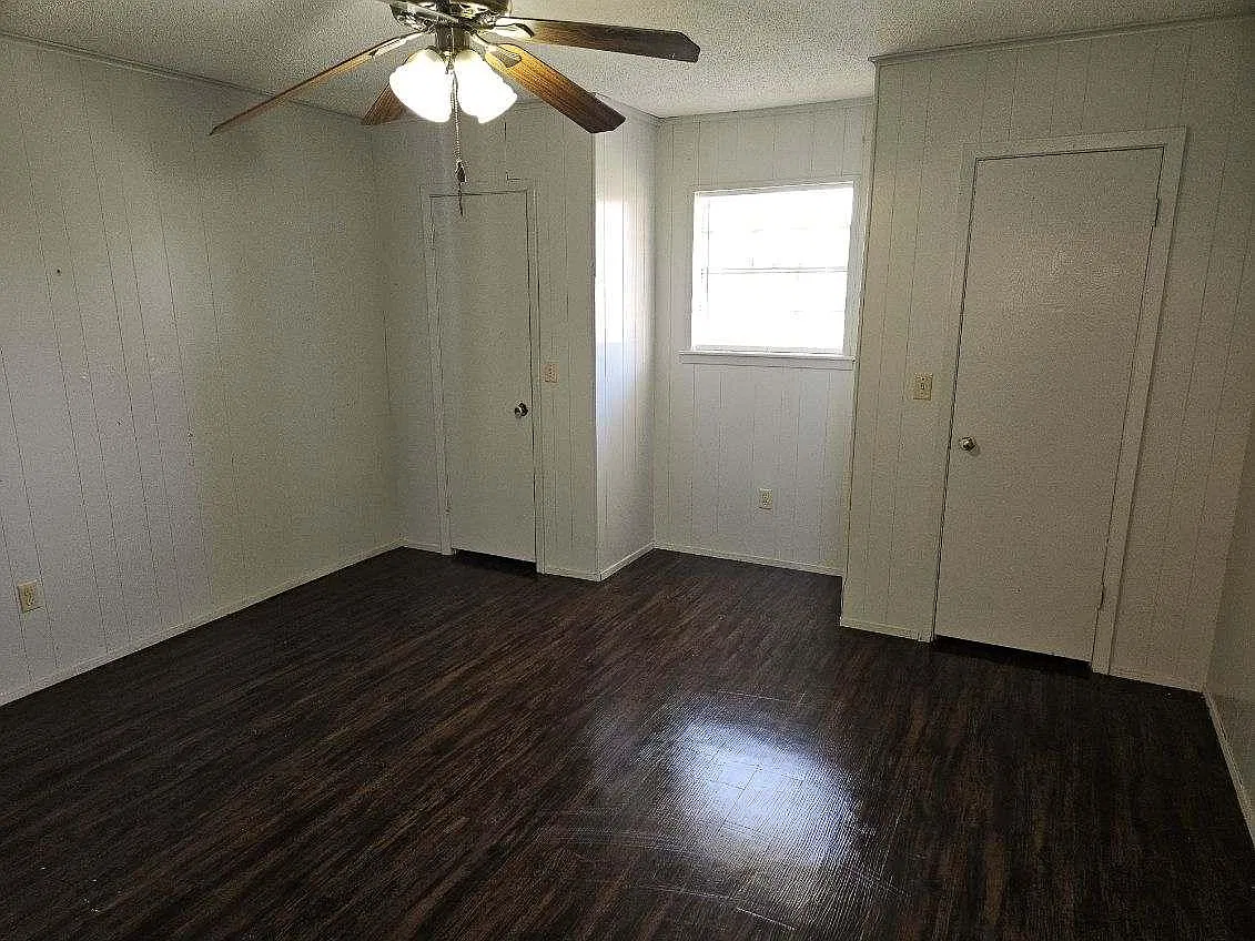 4505 Page Rd — Photo 4