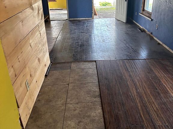 4th image of 703 W Garfield Ave