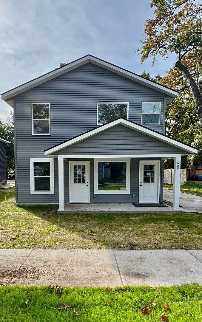 609 Amity Ave — Photo 1
