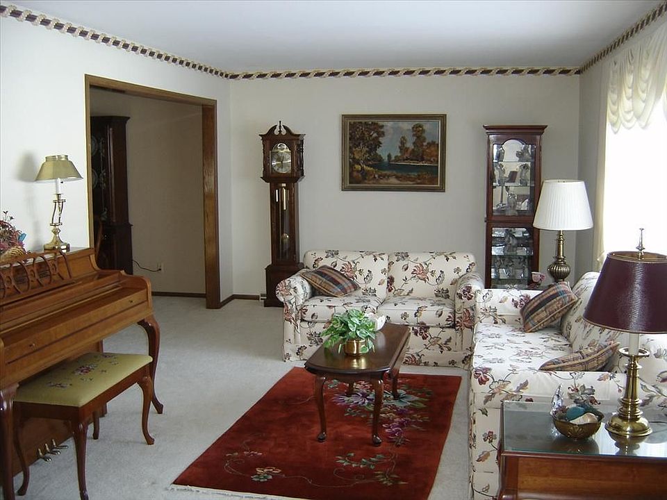 2nd image of 7701 Kenyon Dr