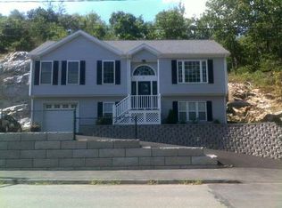 67 Saunders Rd, Lynn, MA 01904