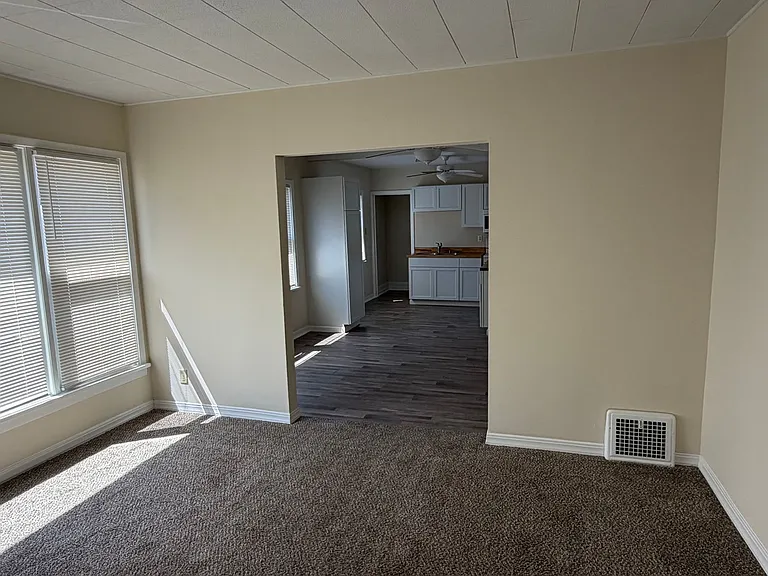 8221 Grand Division Ave — Photo 3