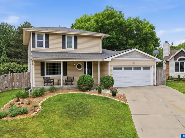 2717 Kipling Cir, Lincoln, NE 68516