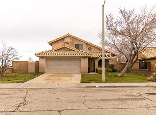2547 W Avenue K12, Lancaster, CA 93536