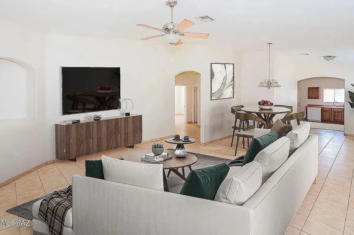3 bed, 1463 sqft, $1,650 — Photo 1