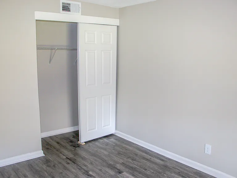 The Residences at Bella Vista — Photo 25