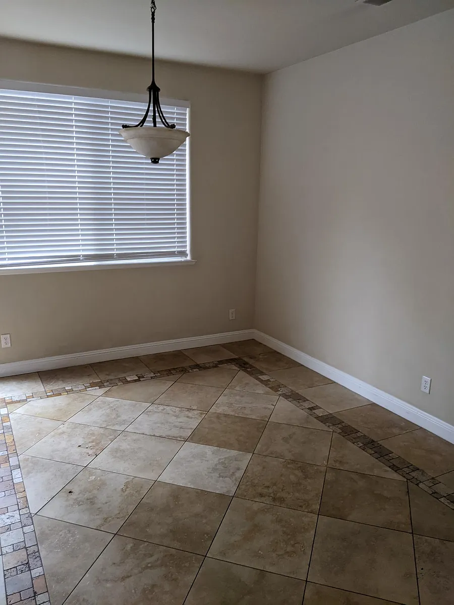 Building Photo - 230 Holland Cir