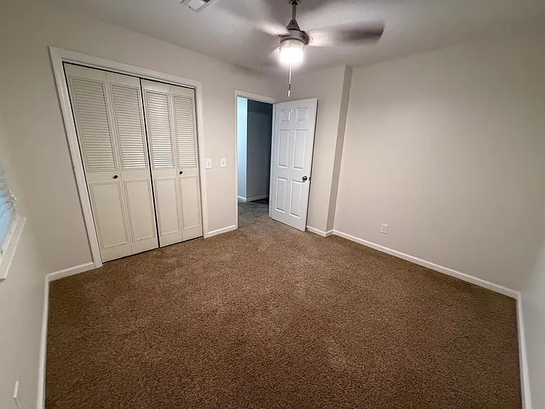 9415 Seasons Dr — Photo 15