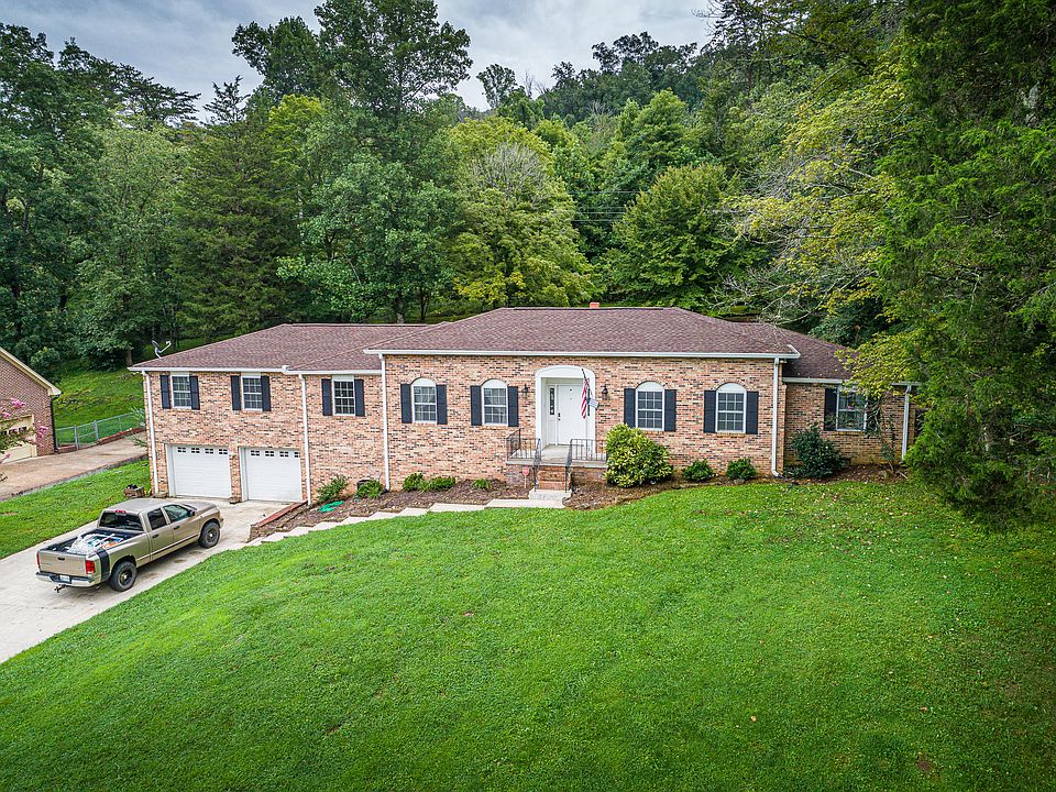1st image of 122 Chestnut Hill Rd
