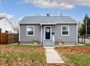 627 W 31st St, Davenport, IA 52803