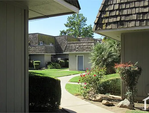 1622 W North Bear Creek Dr — Photo 7