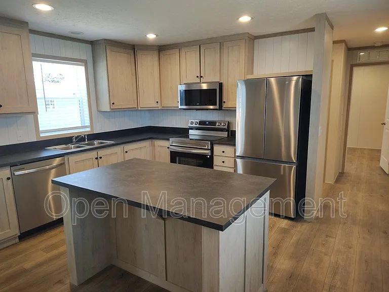 40 Erin Ln #40 — Photo 4
