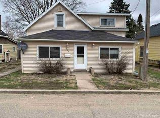 326 W Johnson St, Ishpeming, MI 49849