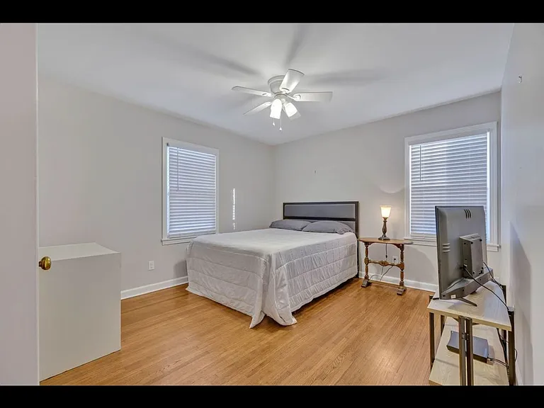 1117 Morningside Dr — Photo 1
