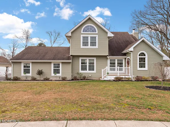 69 Chestnut Court, Brick, NJ 08723