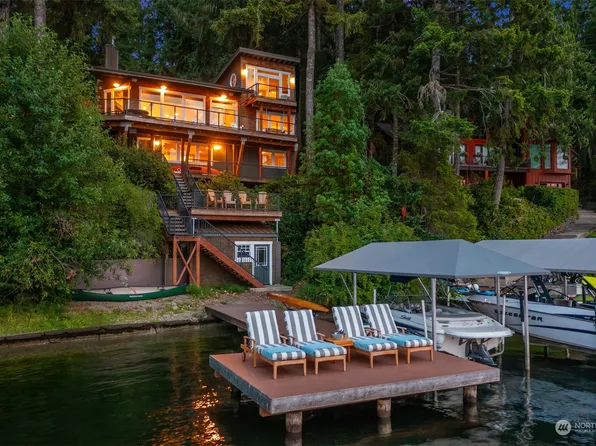 1010 E Mason Lake Drive S, Grapeview, WA 98546