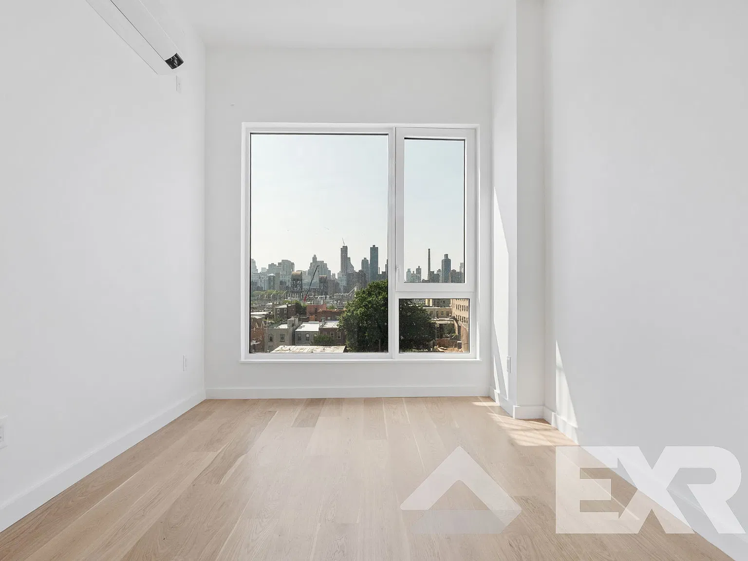 11-14 35th Avenue — Photo 2