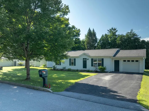 15 Stone Ridge Drive, Rutland City, VT 05701