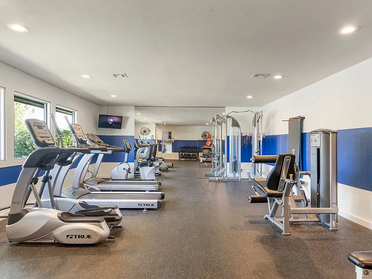 Echo Trail Apartments - Lease Today & Save $300 OFF Move-In Costs! — Photo 52