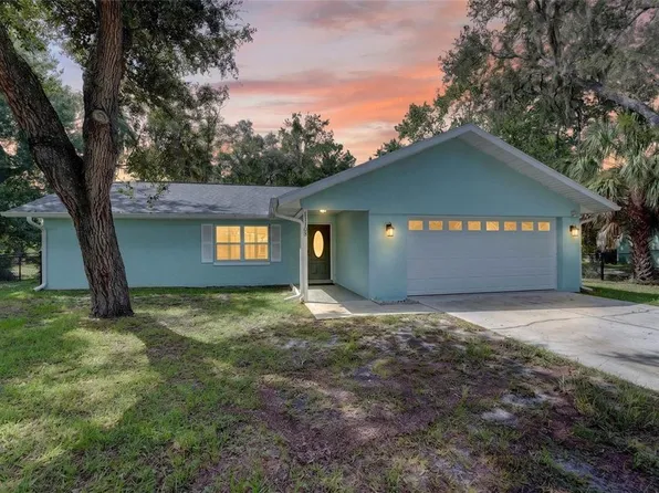 11108 W Thoreau Pl, Crystal River, FL 34428