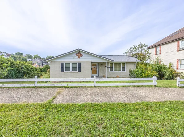 82 E Kerr St, Uniontown, PA 15401
