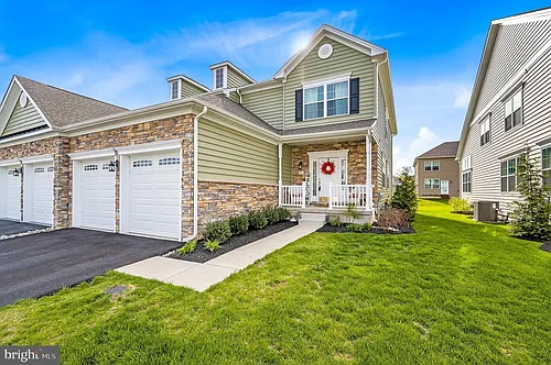 168 Sirius Dr Photo 1