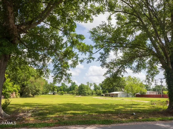 404 Sonnier Rd, Carencro, LA 70520