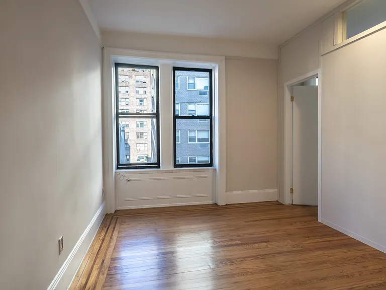 142 E 27th St #4F — Photo 6