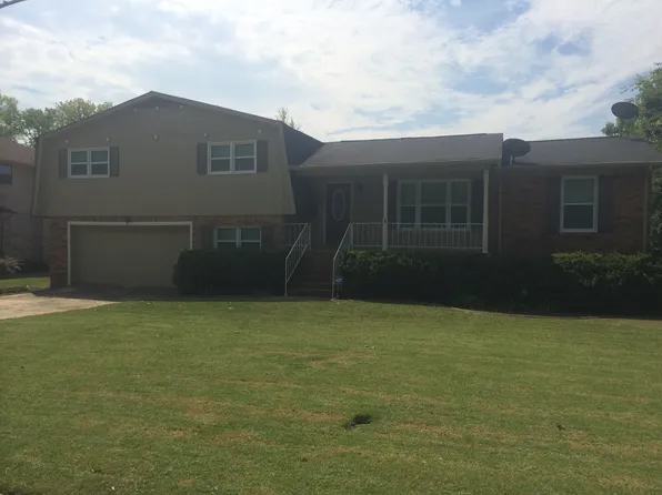 2602 Randy Ave NE, Huntsville, AL 35811