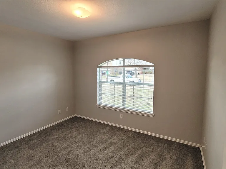 3408 Columbus St — Photo 20