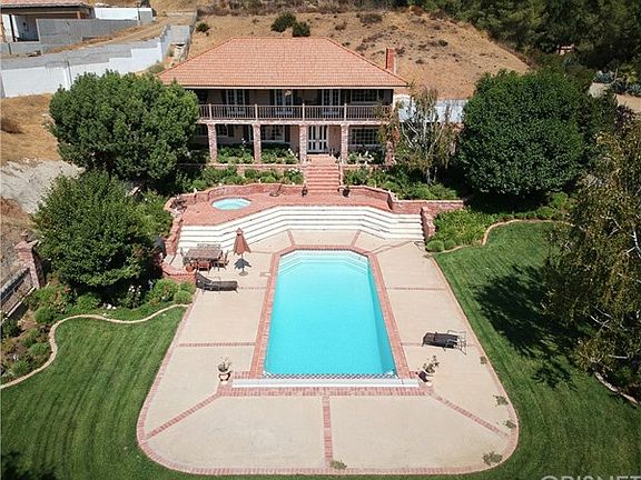 3rd image of 29661 Mulholland Hwy