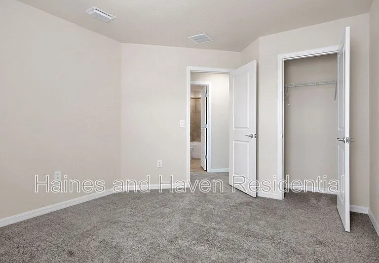 4292 Chester Springs Blvd — Photo 31