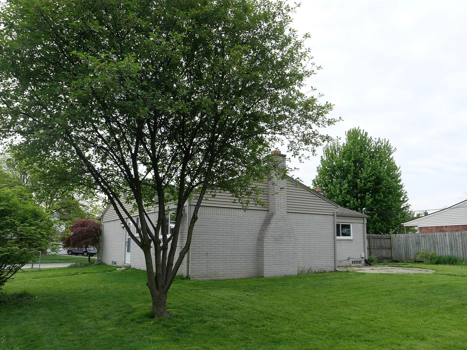 510 Sheffield Dr — Photo 4