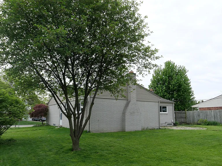 510 Sheffield Dr — Photo 4