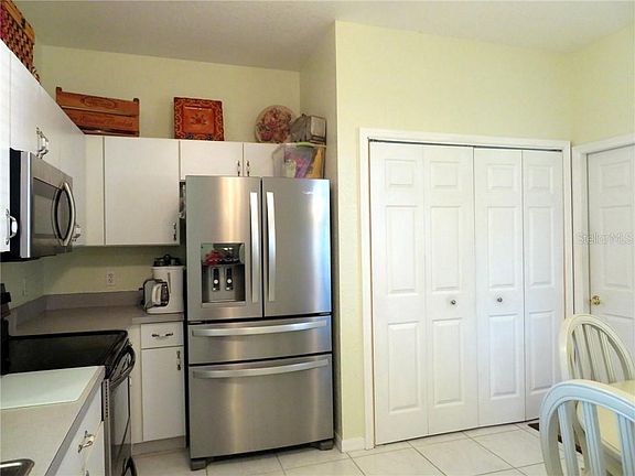 5th image of 1613 Palace Ct