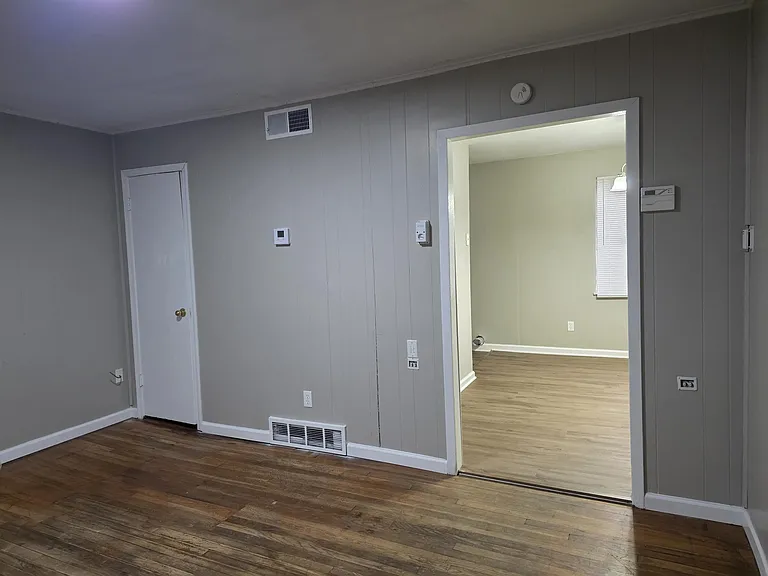 4535 Beacon Hill Dr — Photo 7