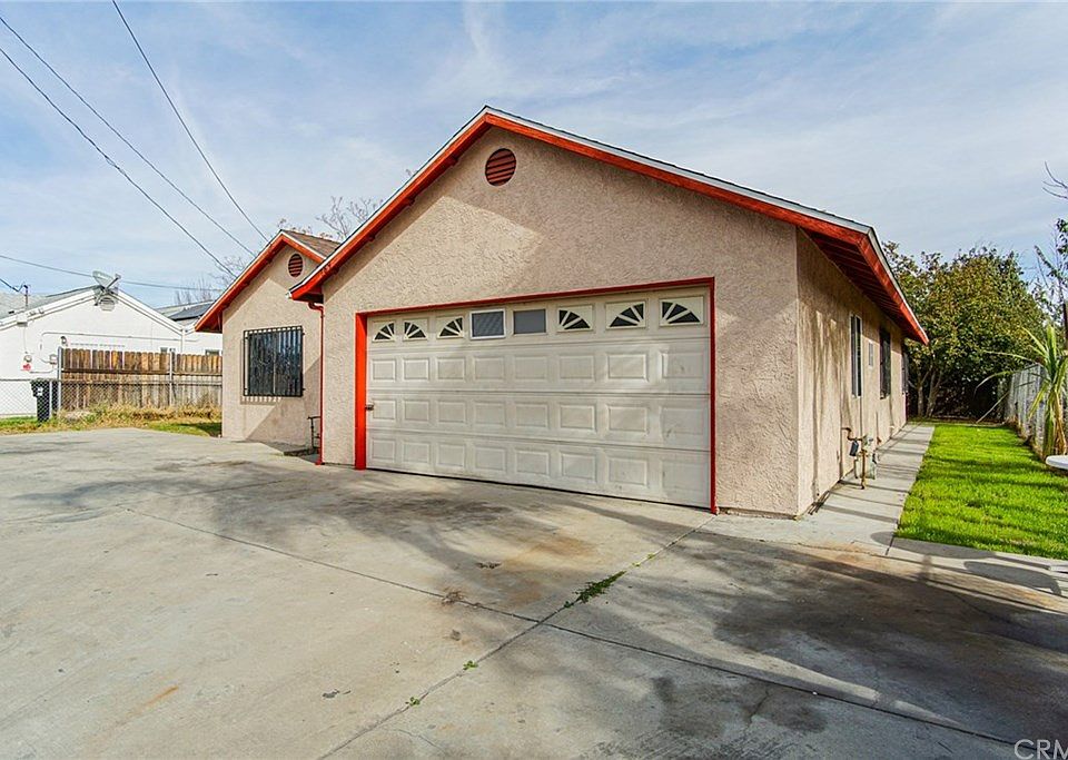 1st image of 789 N Perris St