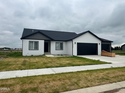 1218 9th St SW, Watford City, ND, 58854
