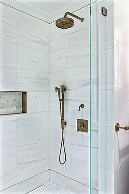 Rented by Compass | media 10