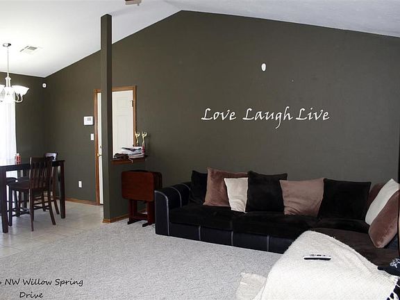 2nd image of 6846 NW Willow Springs Dr