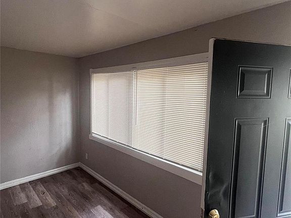 4th image of 8301 Edna Ave